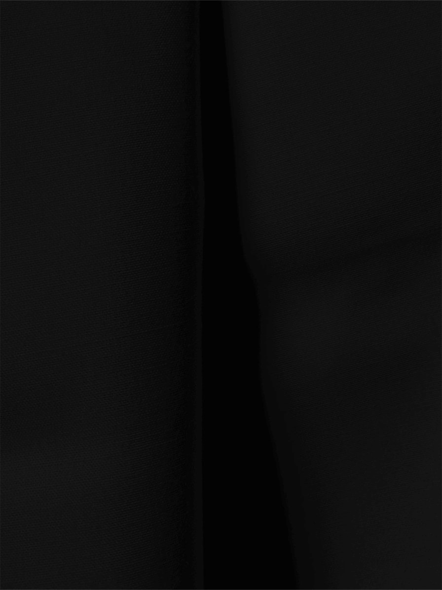 Raven Black — Angle 5